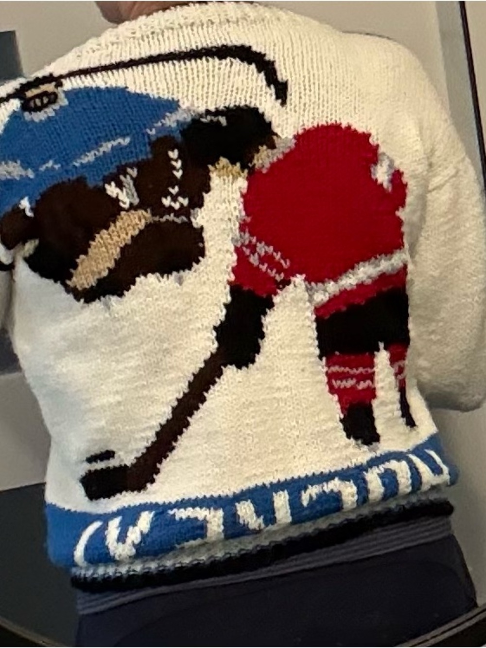 Handmade Hockey Cardigan youth large or women’s small - Picture 13 of 13